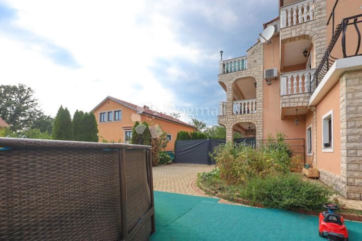 Casa Viškovo, 400m2