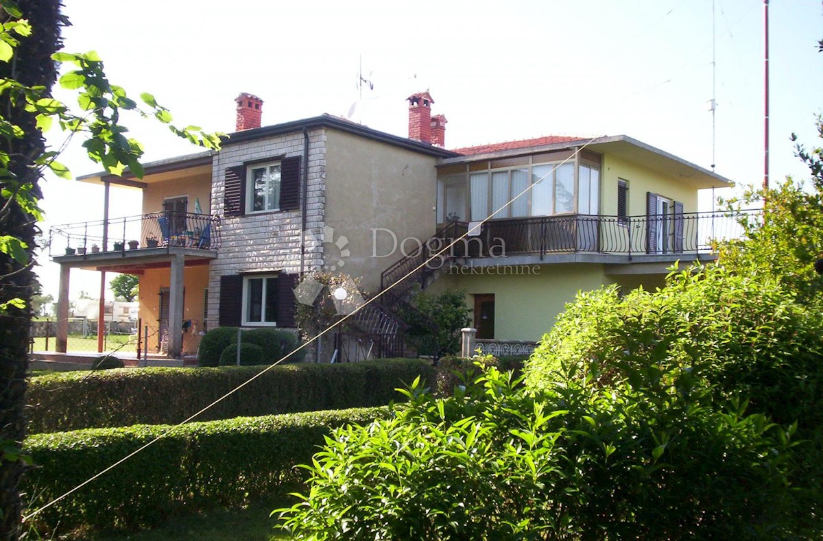 Casa Brtonigla, 330m2