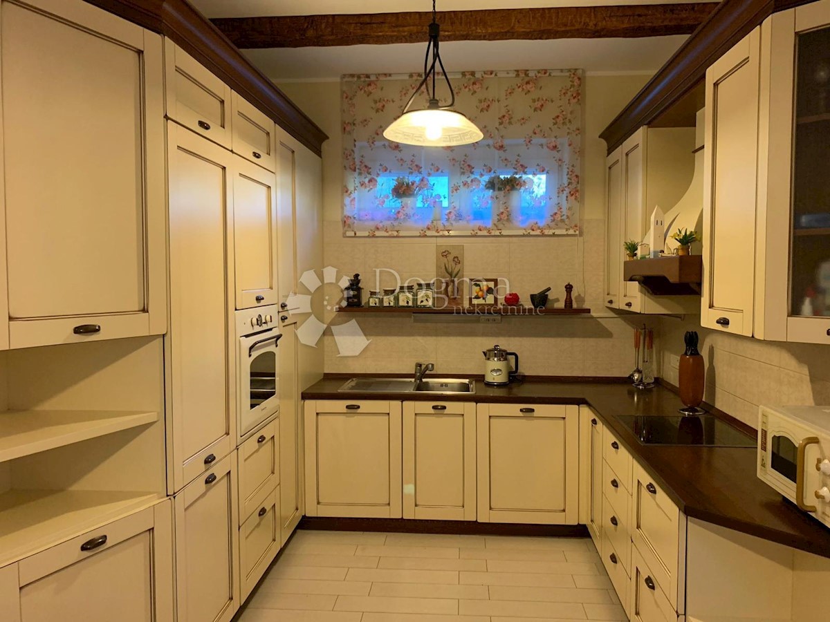Allogio Opatija - Centar, Opatija, 112m2