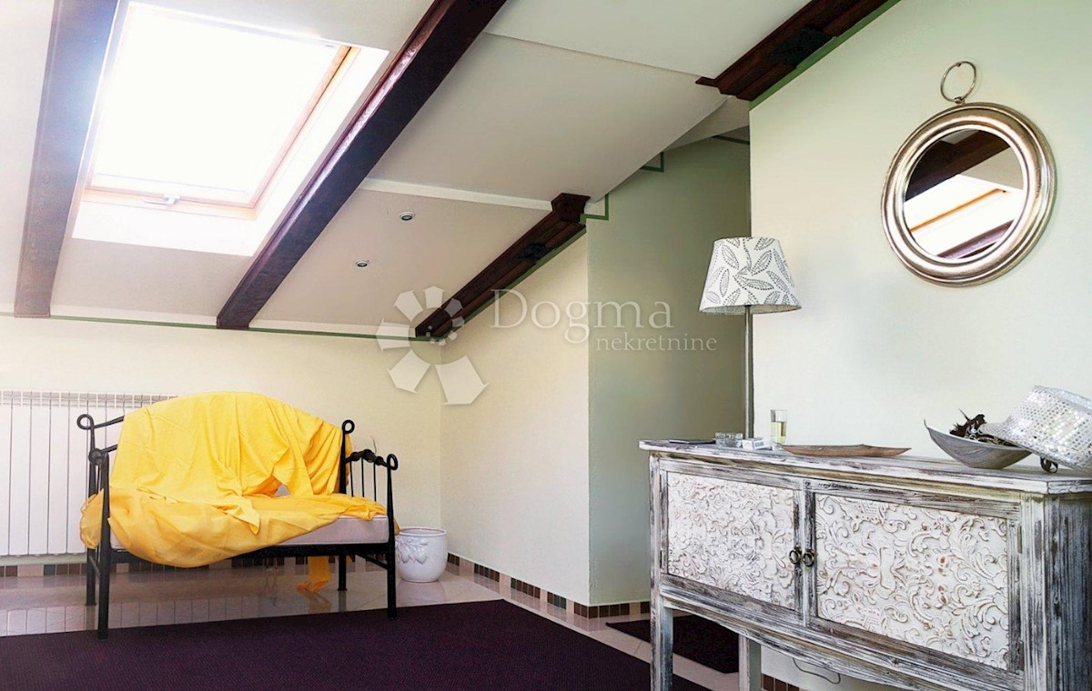 Allogio Srdoči, Rijeka, 80m2