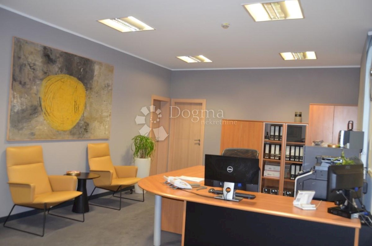 Locale commerciale Centar, Rijeka, 3.664,34m2
