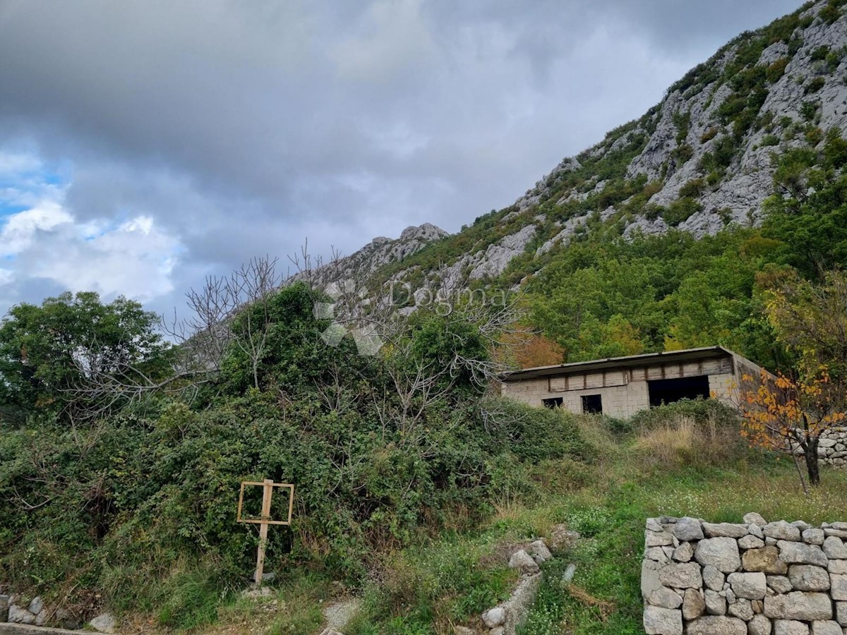 Casa Zvečanje, Omiš, 100m2