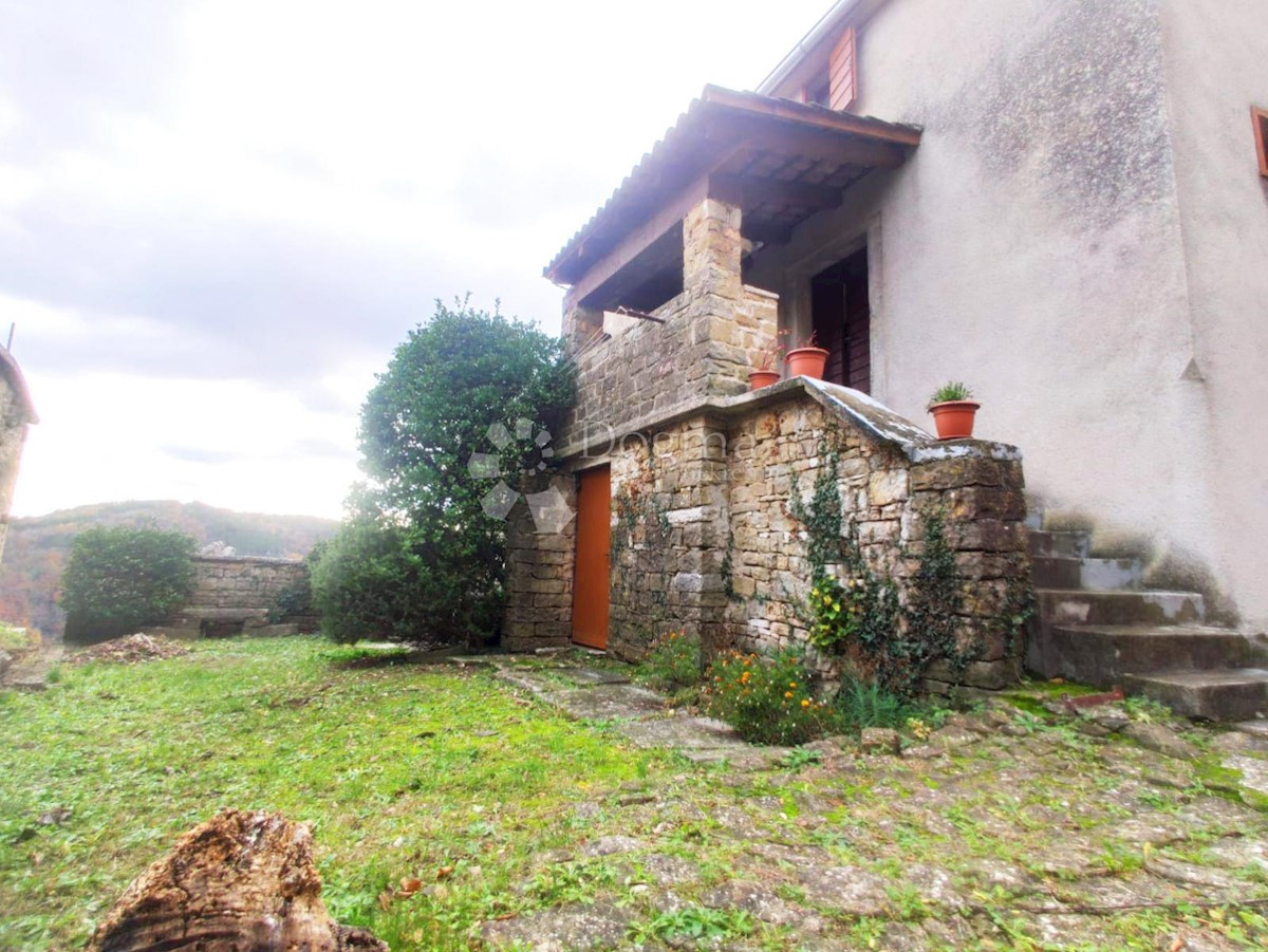 CASA IN PIETRA, OPRTALJ, VISTA, PACE E TRANQUILLITÀ