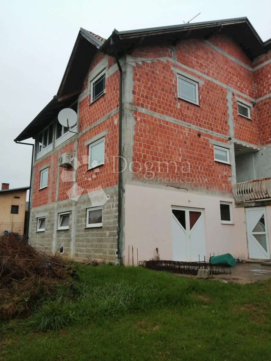 Casa Kutina, 545m2