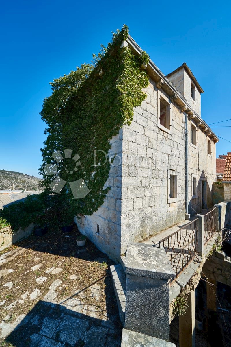 Casa Nerežišća, 1.841m2