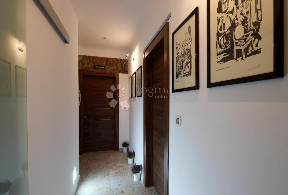 Allogio Centar, Rijeka, 105m2