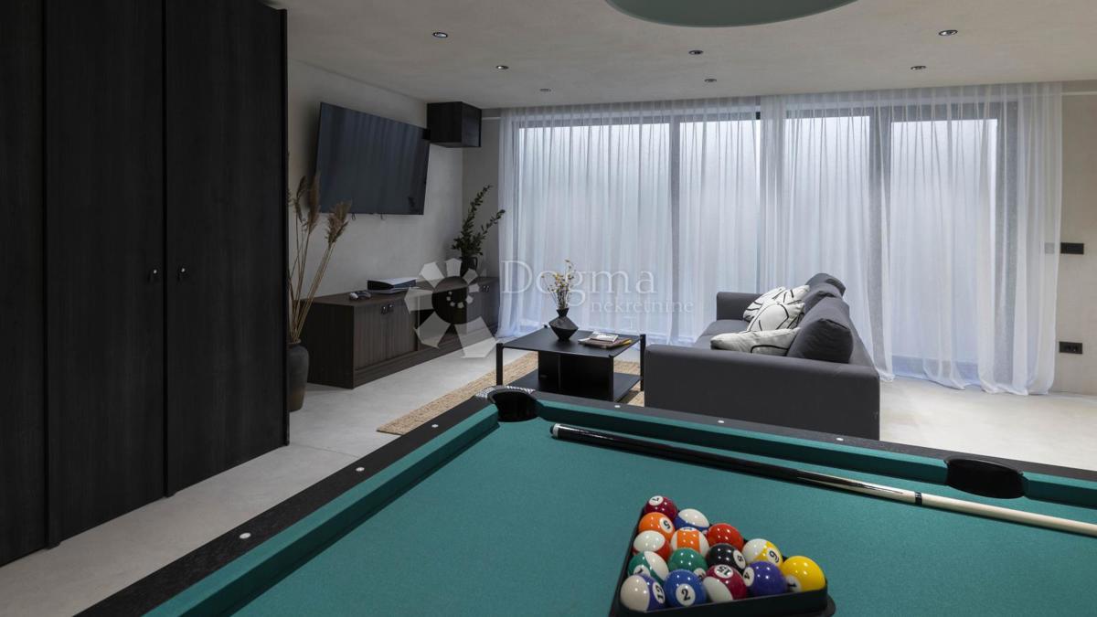 Casa Povljana, 295,62m2