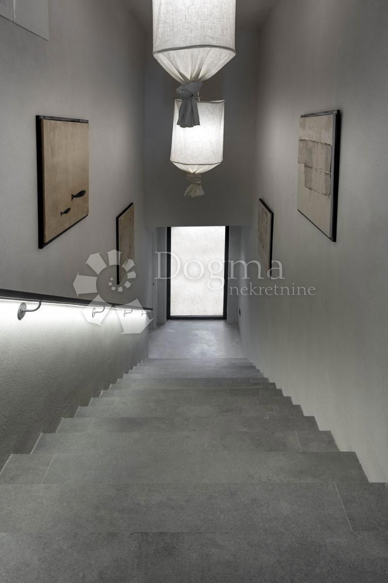 Casa Povljana, 295,62m2