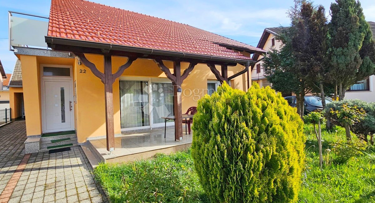 Casa Sesvetski Kraljevec, Sesvete, 215m2