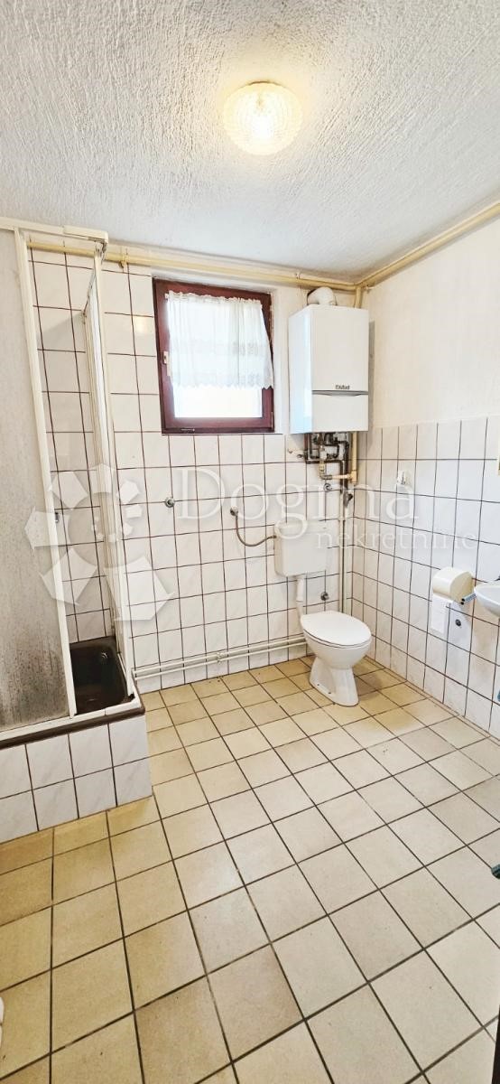 Casa Sesvetski Kraljevec, Sesvete, 215m2