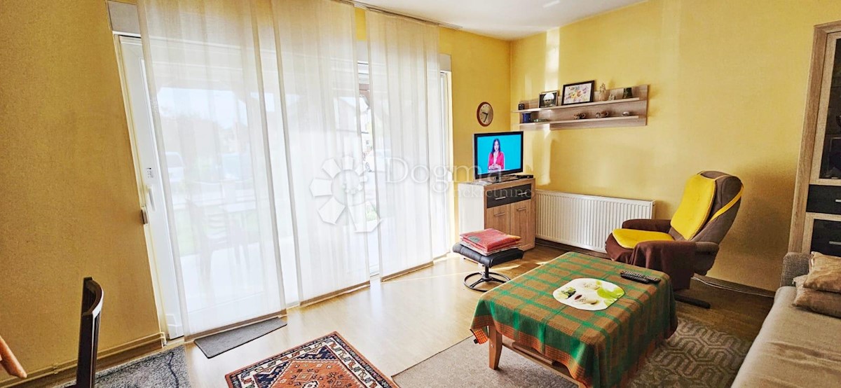 Casa Sesvetski Kraljevec, Sesvete, 215m2