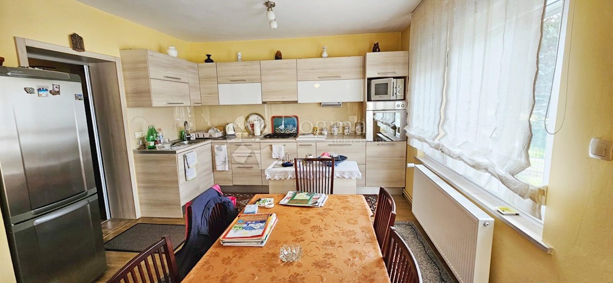 Casa Sesvetski Kraljevec, Sesvete, 215m2