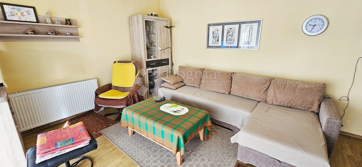 Casa Sesvetski Kraljevec, Sesvete, 215m2