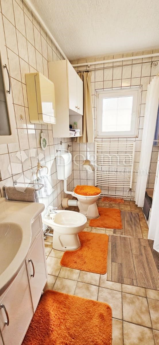 Casa Sesvetski Kraljevec, Sesvete, 215m2