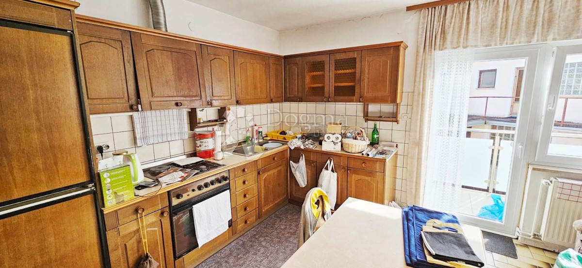 Casa Sesvetski Kraljevec, Sesvete, 215m2