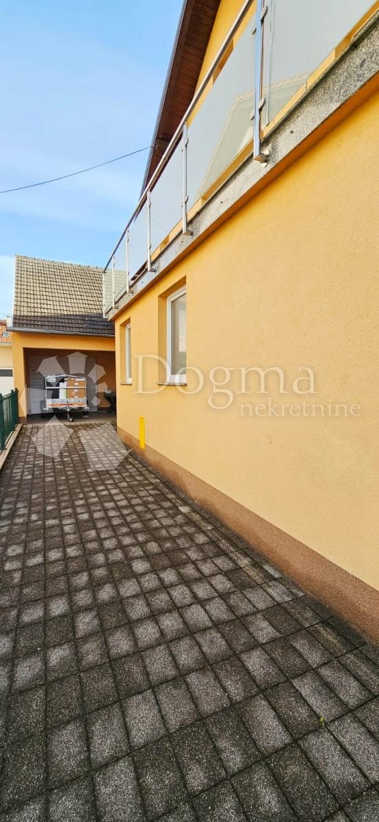 Casa Sesvetski Kraljevec, Sesvete, 215m2