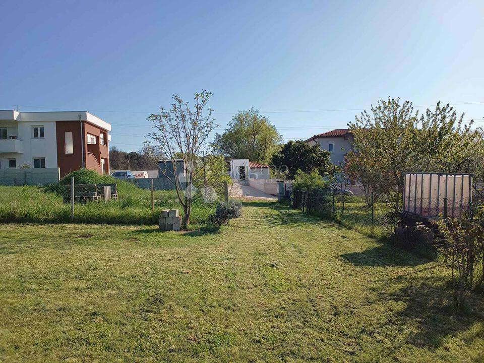 Terreno Valdebek, Pula, 602m2