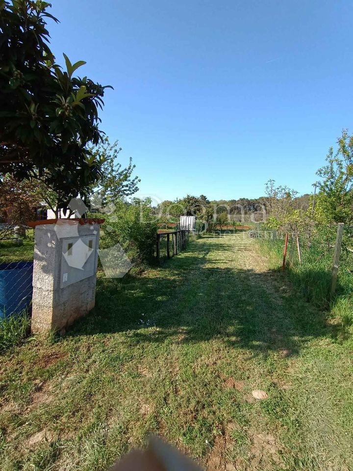 Terreno Valdebek, Pula, 602m2