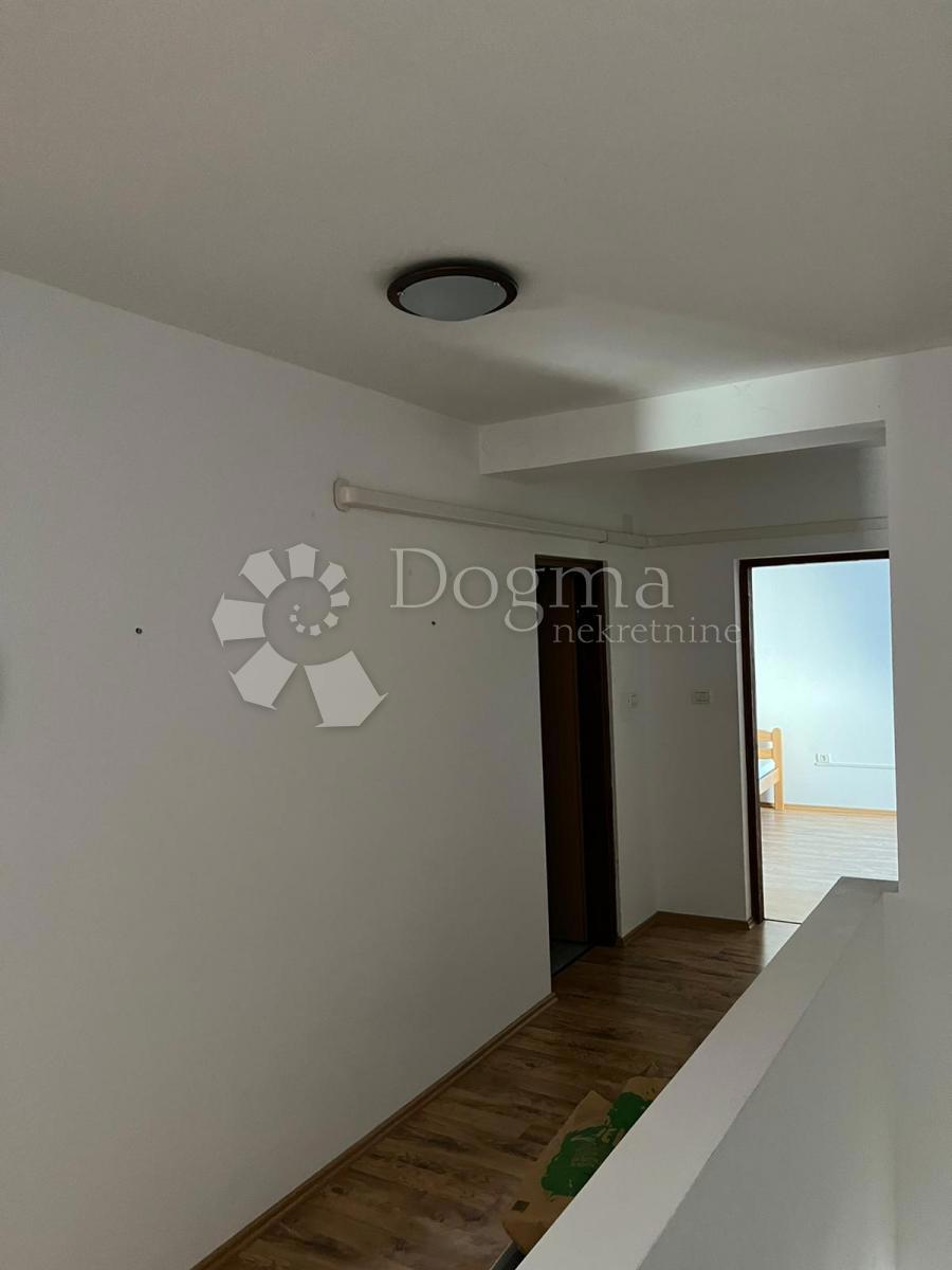 Casa con vista sul mare nel centro di Medolino!