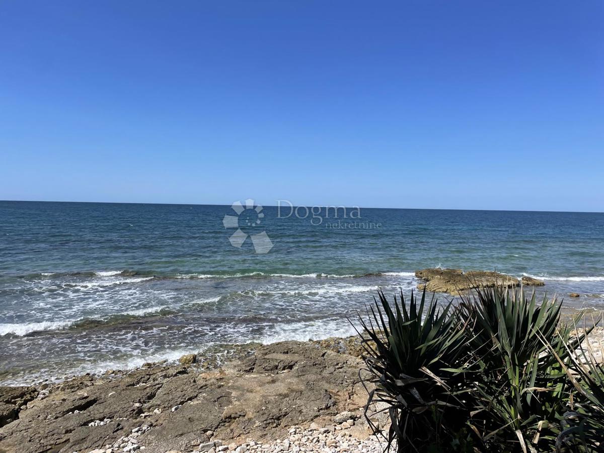APPARTAMENTO MODERNO VICINO ALLA SPIAGGIA, VISTA MARE, UMAGO