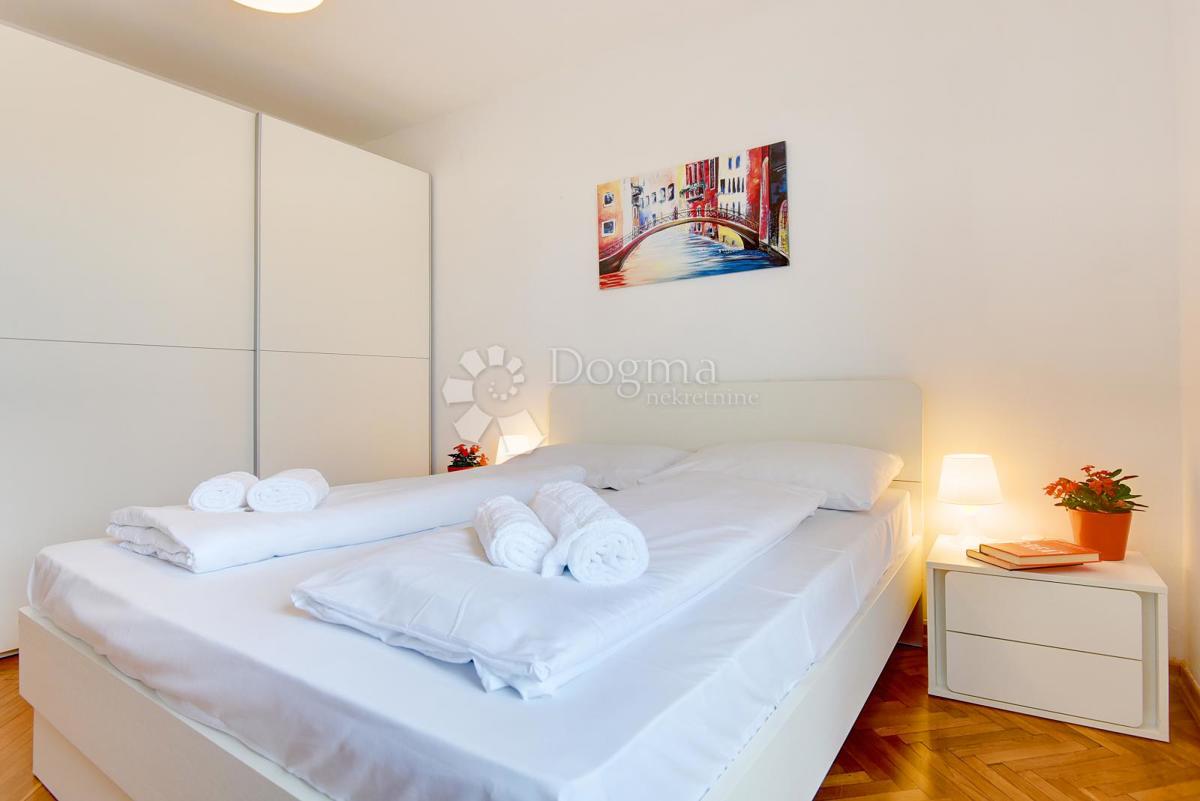 Sensazionali ville duplex a Fasana con cinema estivo privato
