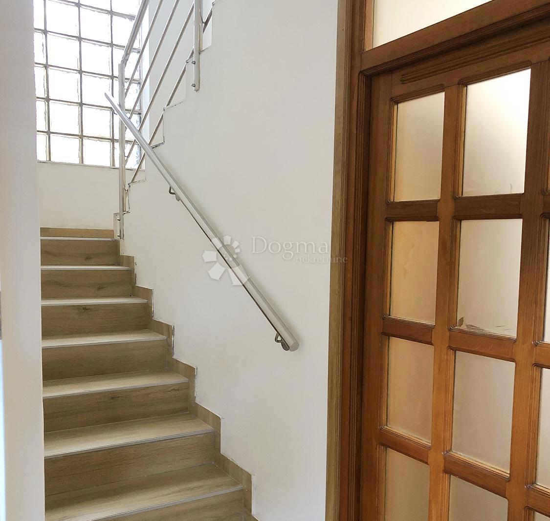 Allogio Ivanja Reka, Peščenica - Žitnjak, 123,05m2