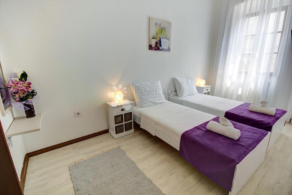 Albergo Centar, Pula, 975m2