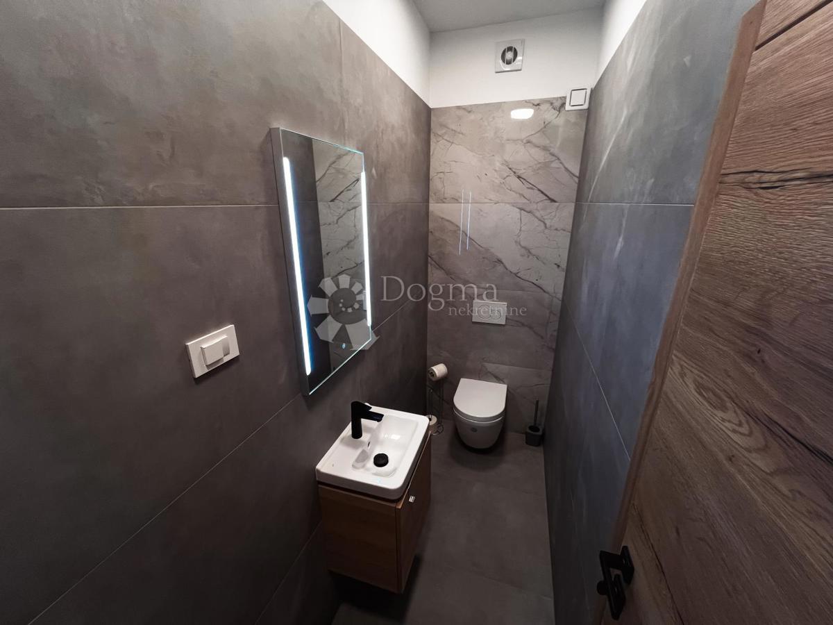 * Villa moderna con piscina - vicino al mare - in un ambiente tranquillo *