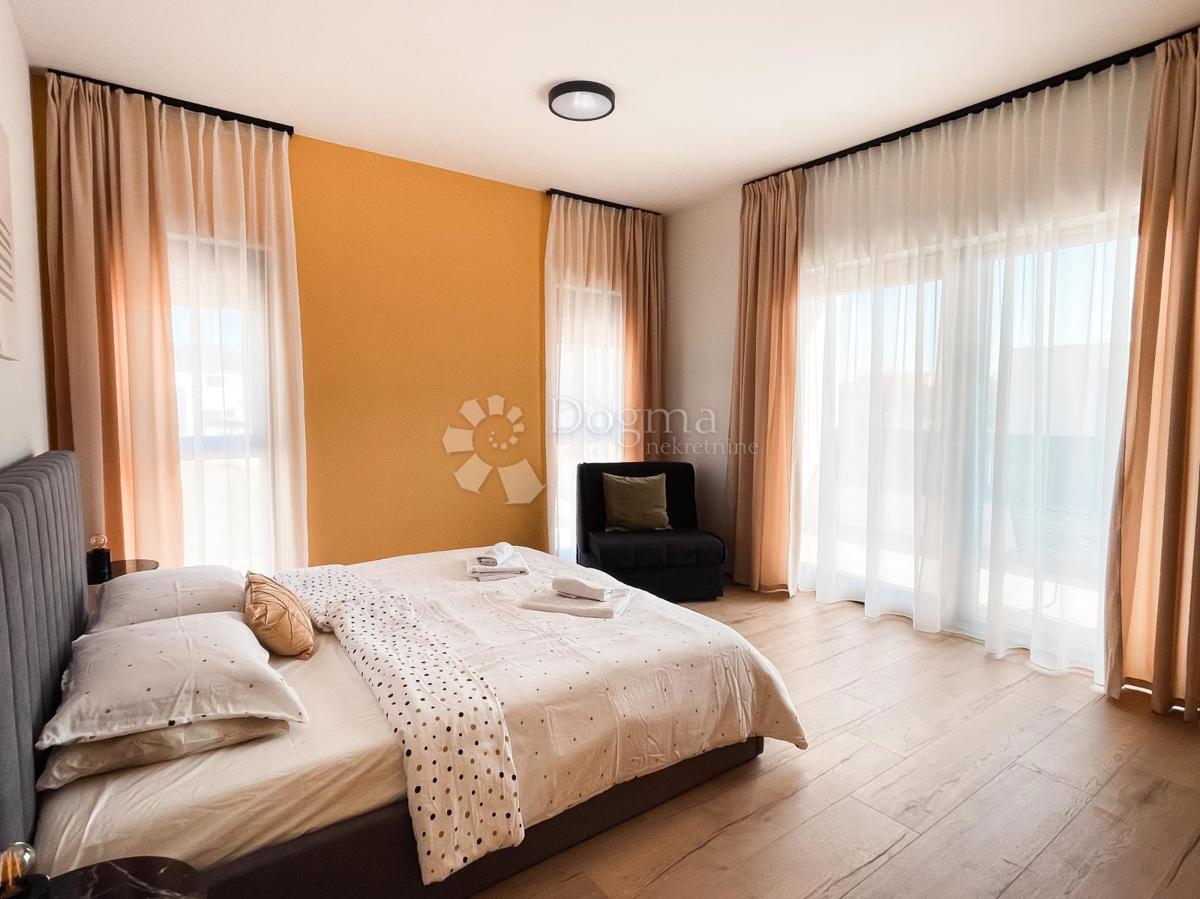 * Villa moderna con piscina - vicino al mare - in un ambiente tranquillo *