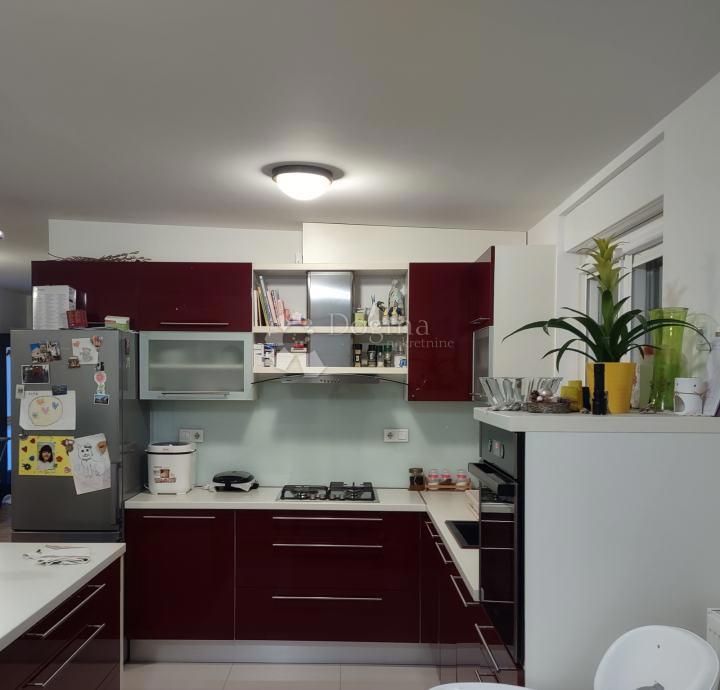 Appartamento Brodarica, Šibenik - Okolica, 108,90m2