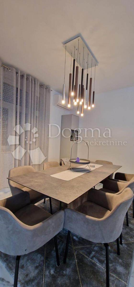 Casa Zemunik Gornji, Zemunik Donji, 214m2