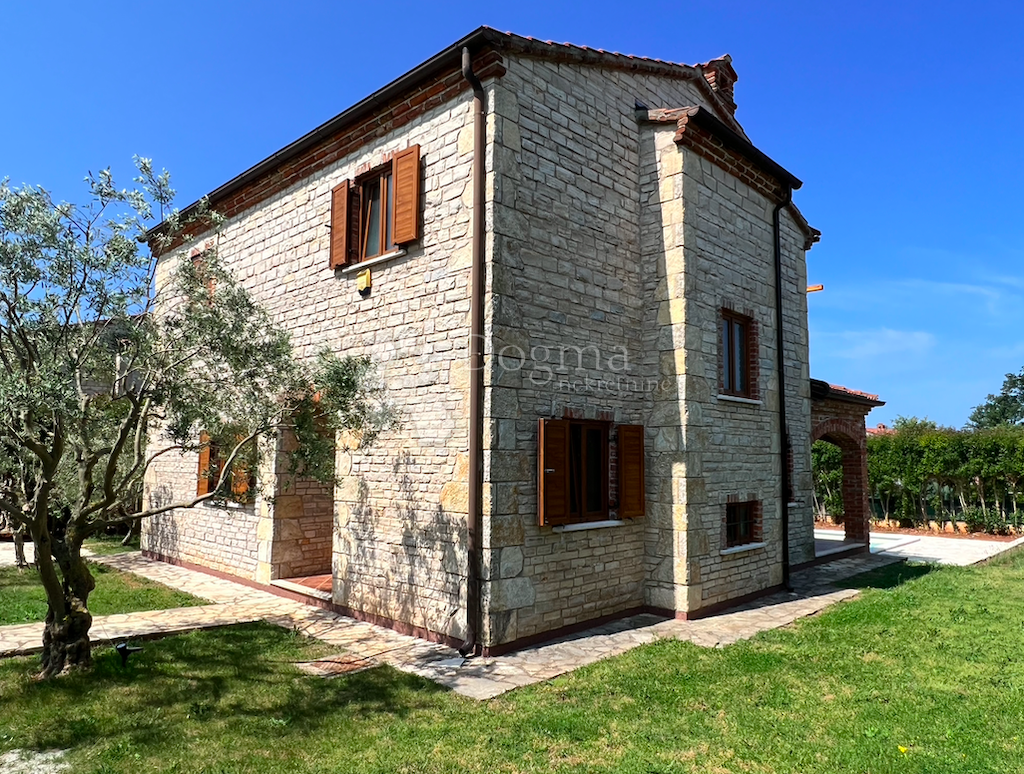 Casa Štokovci, Svetvinčenat, 211m2