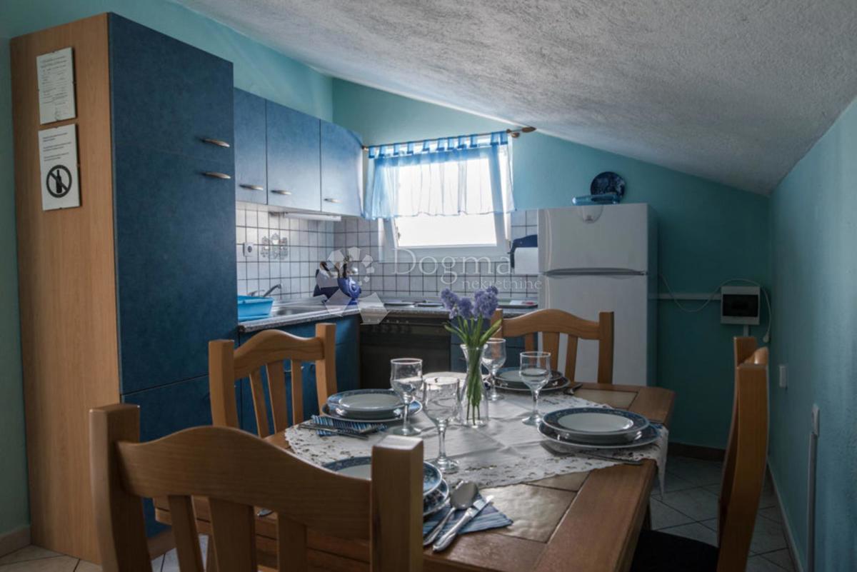 Casa Rukavac, Vis, 199m2