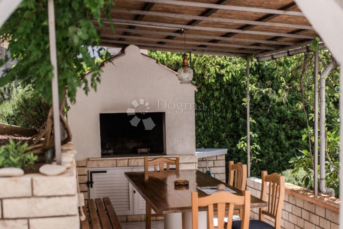 Casa Rukavac, Vis, 199m2