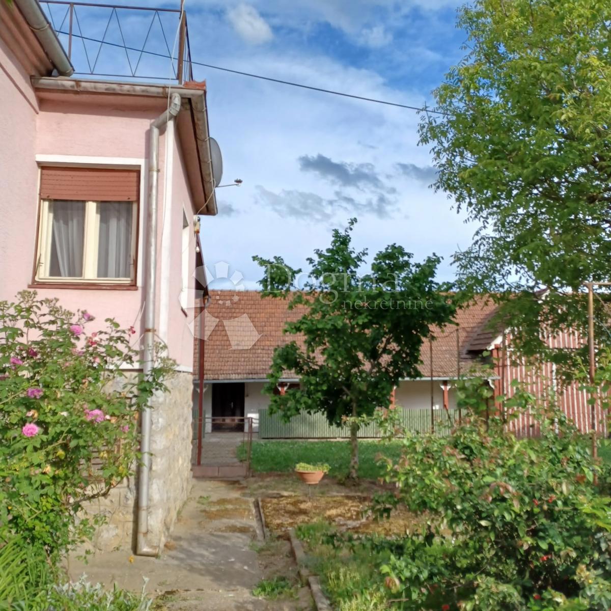 Casa Velike Sredice, Bjelovar, 244m2