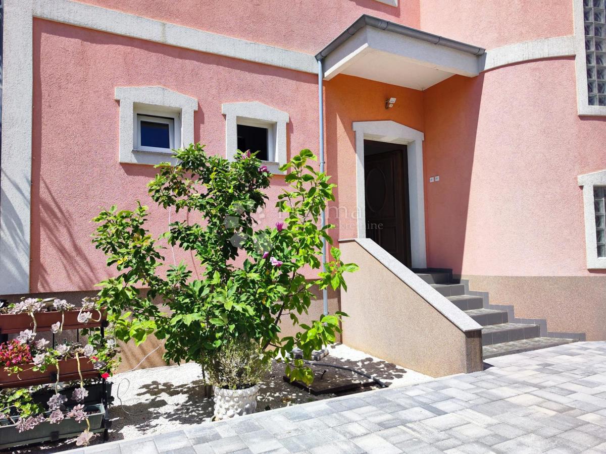 Casa Stanovi, Zadar, 560m2