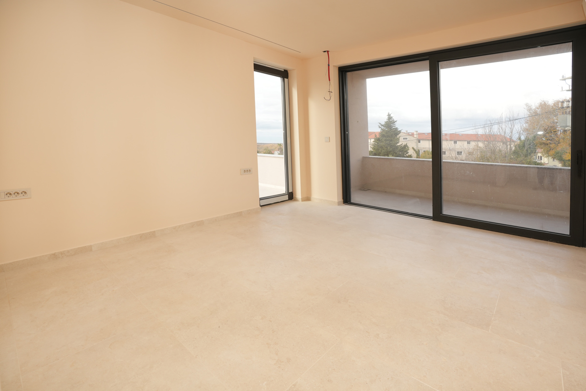 VILLA MODERNA CON PISCINA NELLA LOCALITÀ VICINO A POREČA