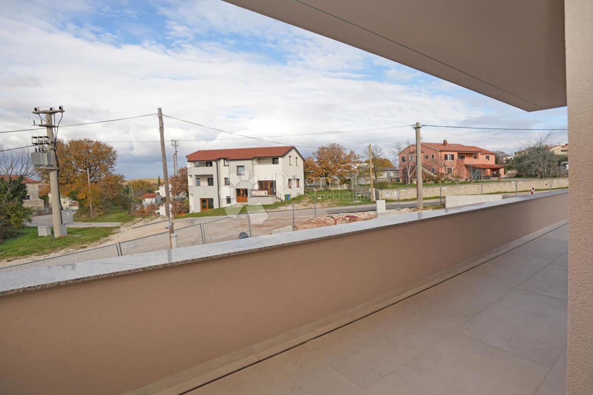 VILLA MODERNA CON PISCINA NELLA LOCALITÀ VICINO A POREČA