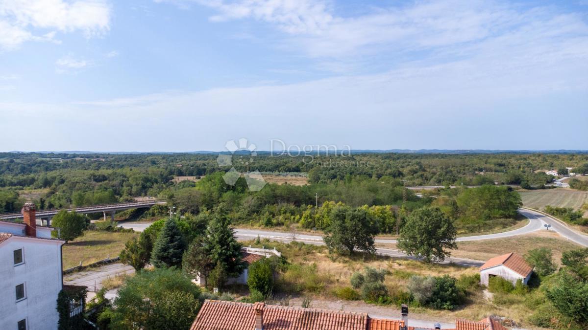 VILLA MODERNA CON PISCINA NELLA LOCALITÀ VICINO A POREČA