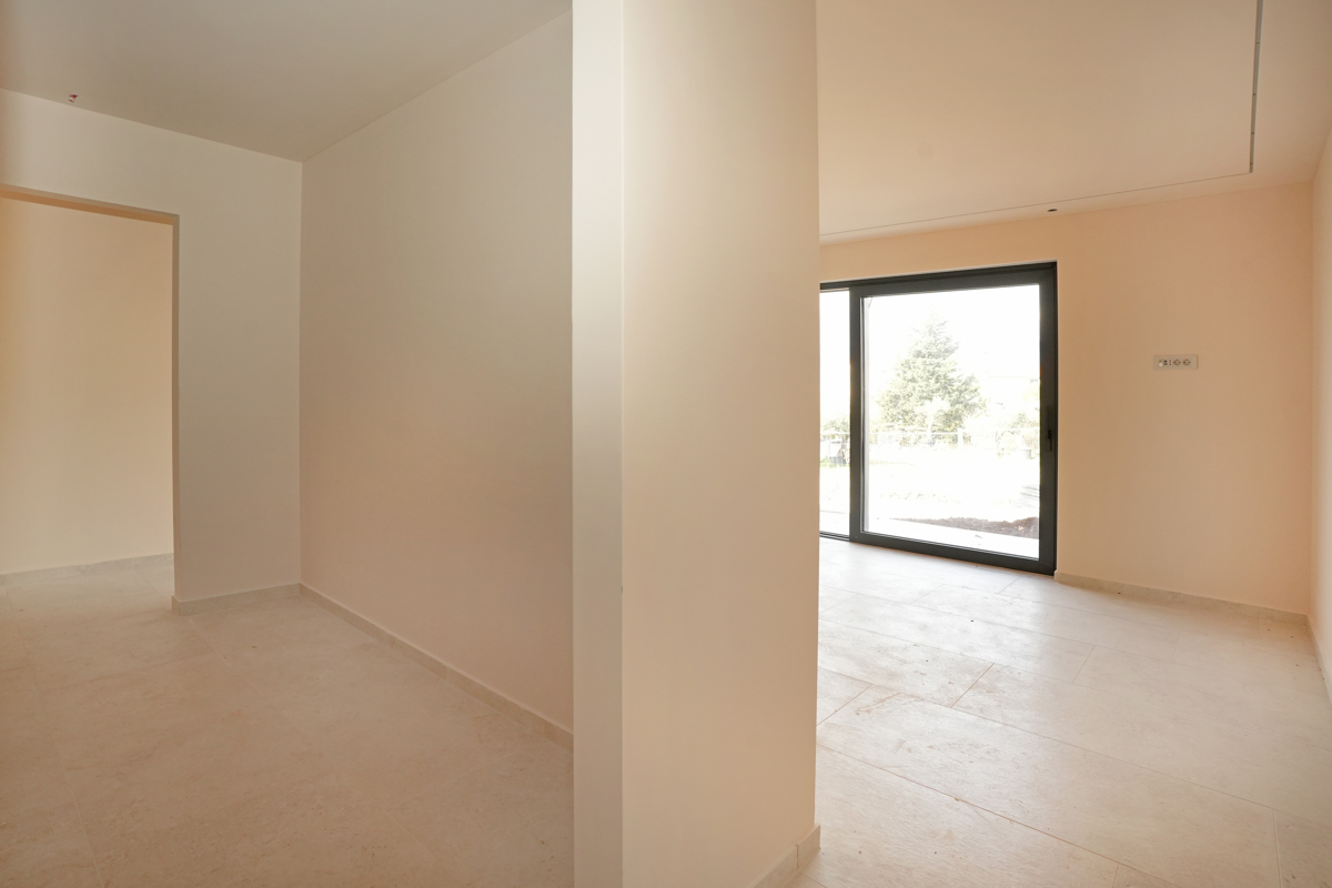 VILLA MODERNA CON PISCINA NELLA LOCALITÀ VICINO A POREČA