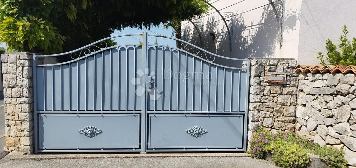 Casa Malinska, Malinska-Dubašnica, 120m2