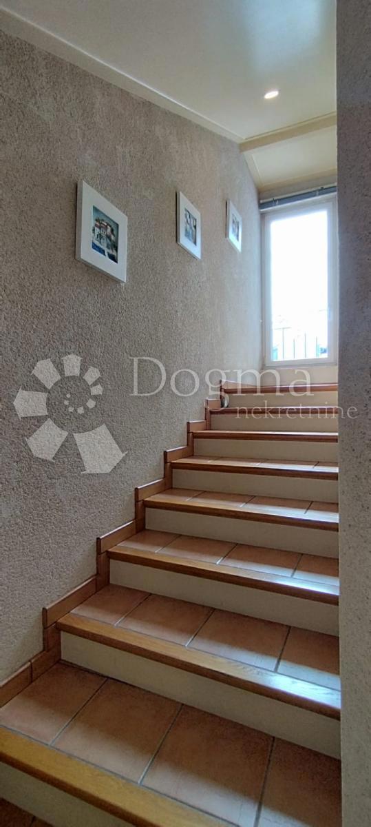 Casa Malinska, Malinska-Dubašnica, 120m2