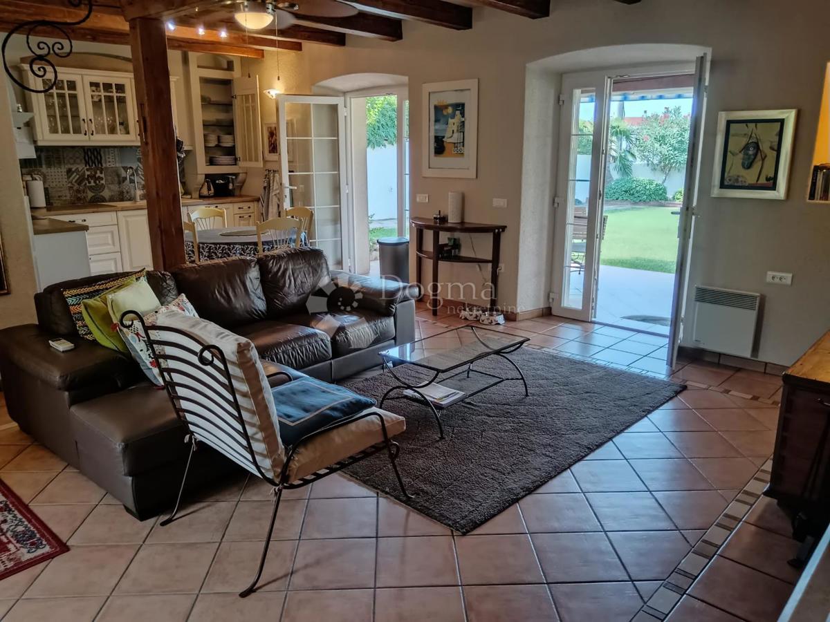 Casa Malinska, Malinska-Dubašnica, 120m2