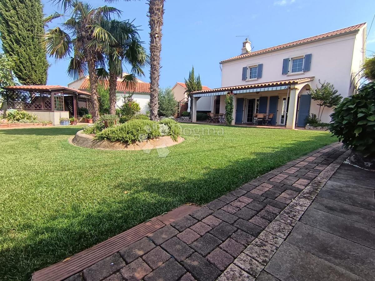 Casa Malinska, Malinska-Dubašnica, 120m2