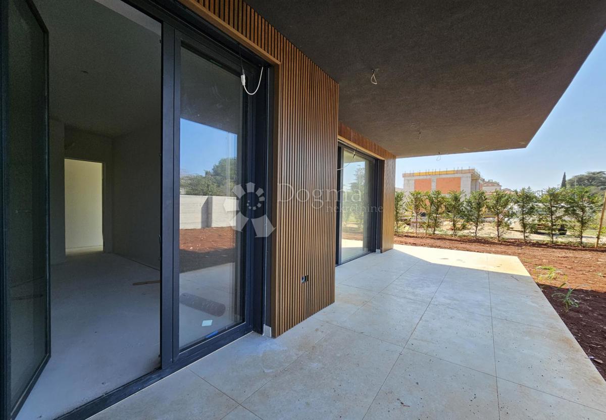 Appartamento al piano terra con giardino, a 10 minuti dal mare