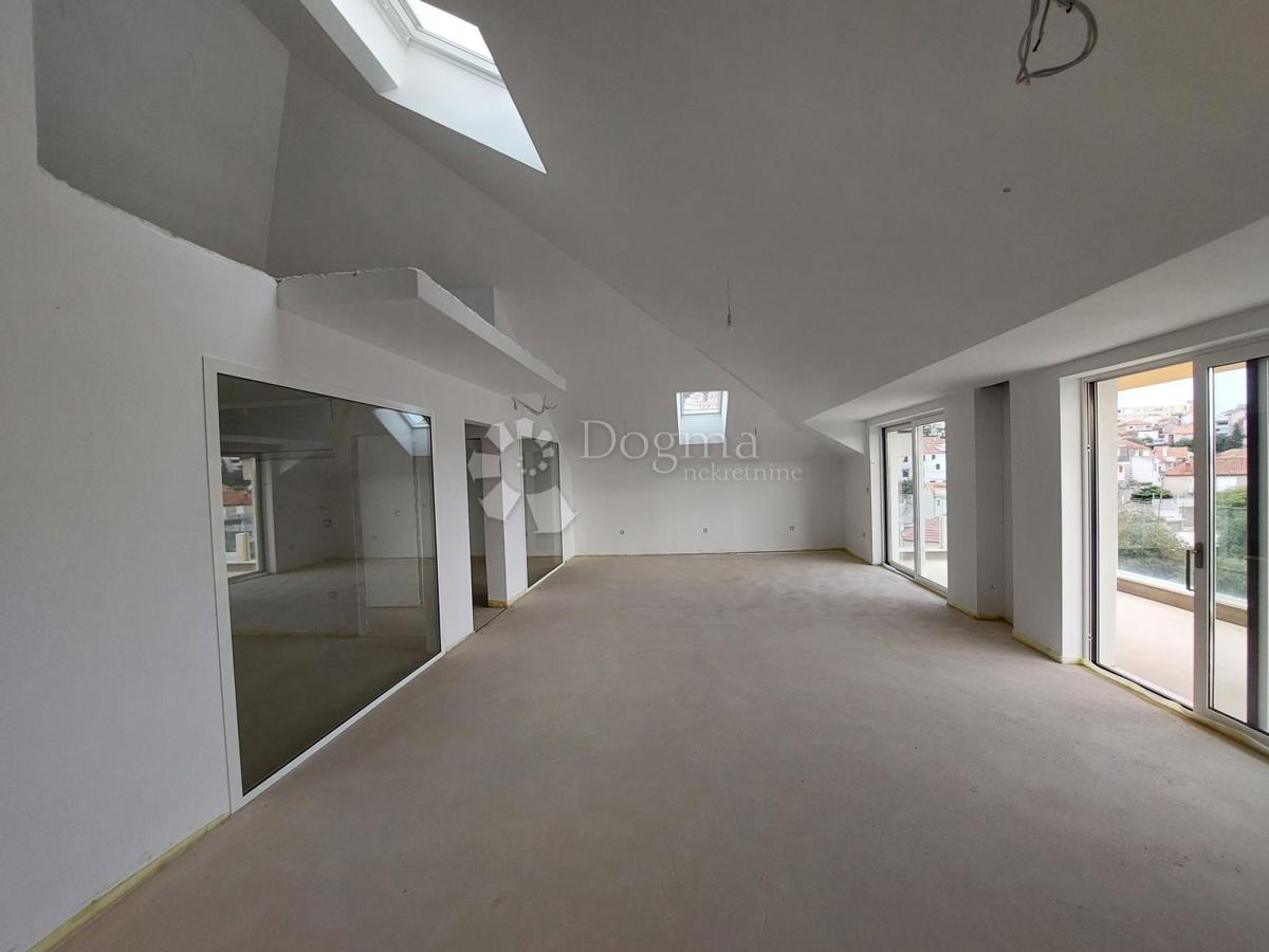 Allogio Grad, Šibenik, 128m2