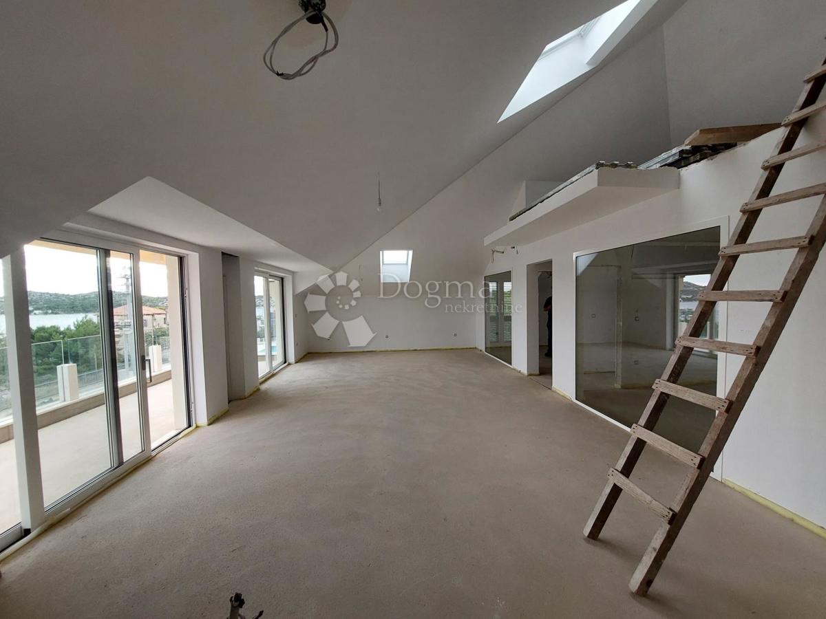 Allogio Grad, Šibenik, 128m2