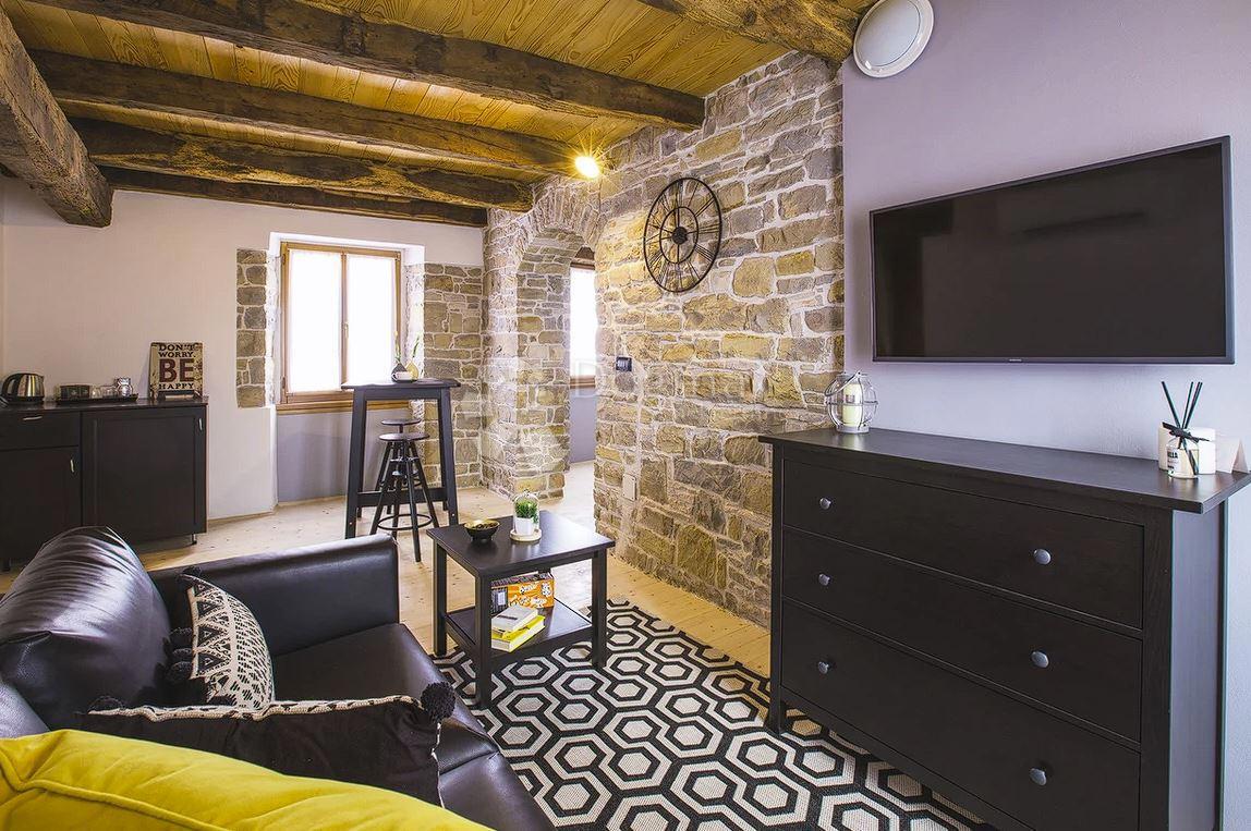 Casa Oprtalj, 167m2
