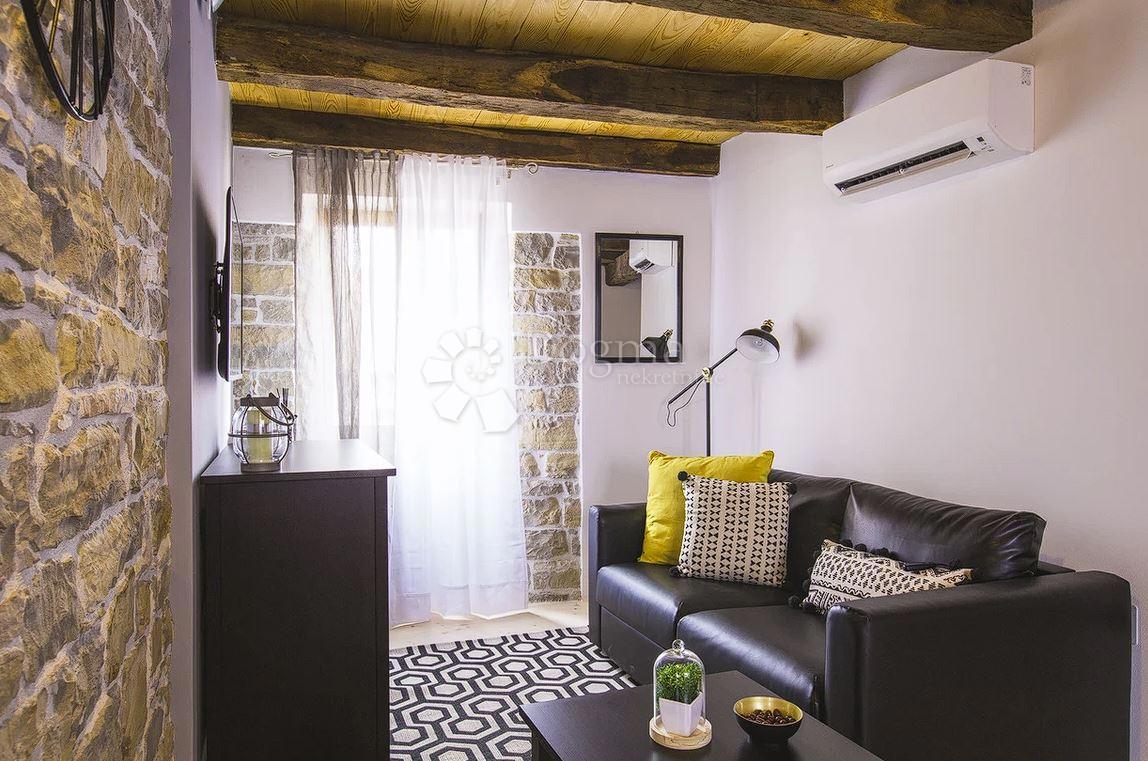 Casa Oprtalj, 167m2