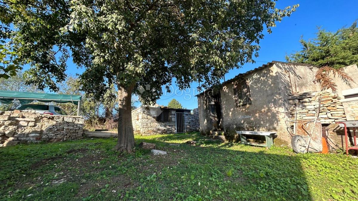 Terreno Veli vrh, Pula, 1.000m2